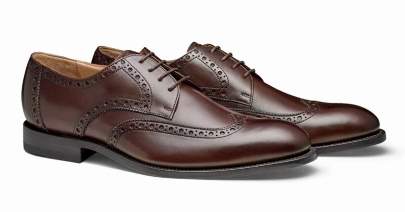 疲れないビジネスシューズ 安くて高級感のある歩きやすい革靴とビジネス用スニーカー くつのトリコ